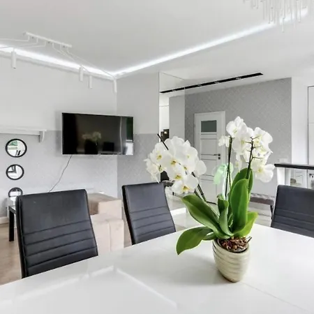 Niepodleglosci Apartment